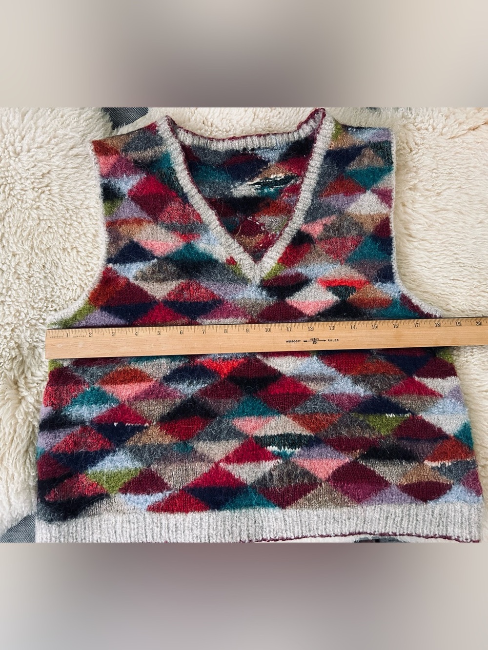 Retro Wool Sweater Vest - Picture 4 of 5